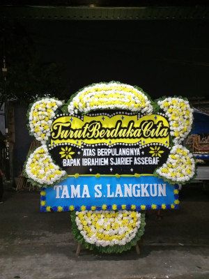 Papan Bunga Duka di Tamansari